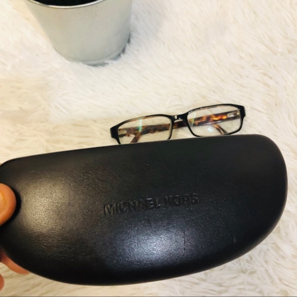 ❤️Michael Kors prescription glasses with case - Picture 3 of 5
